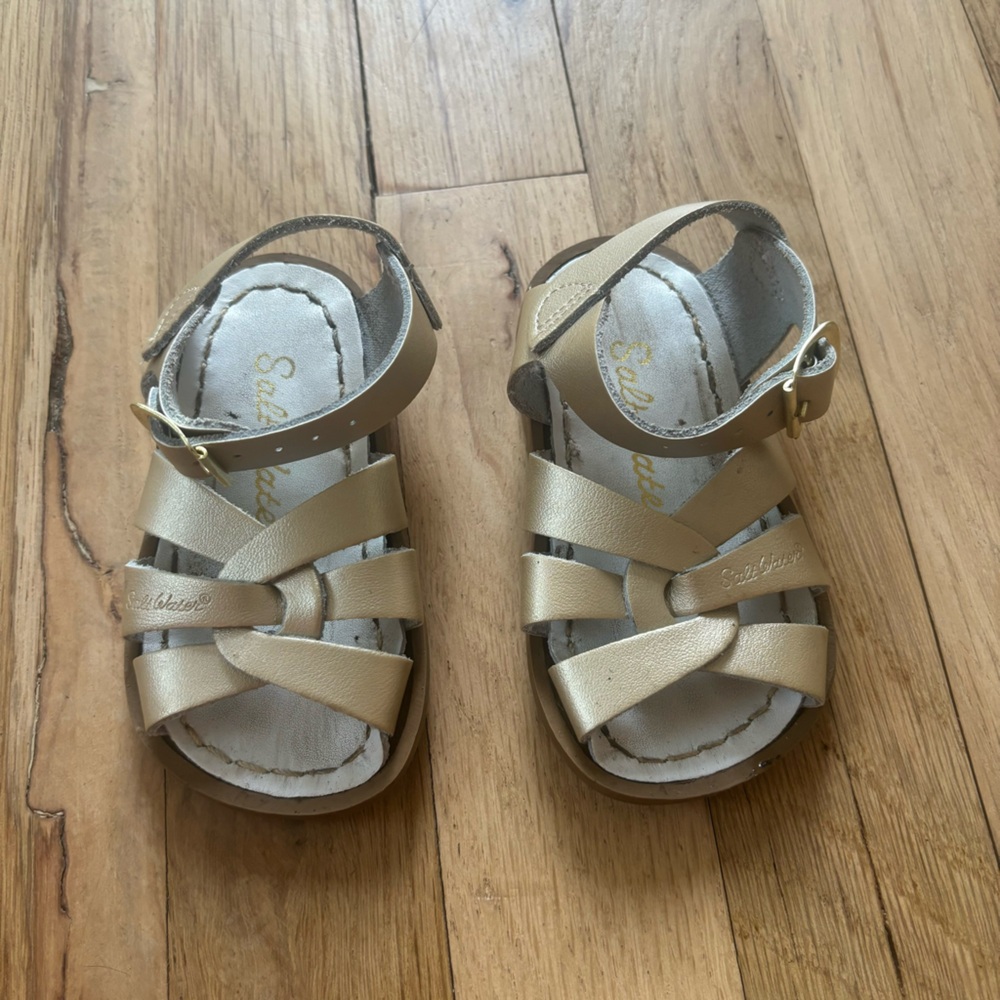 Saltwater sandals